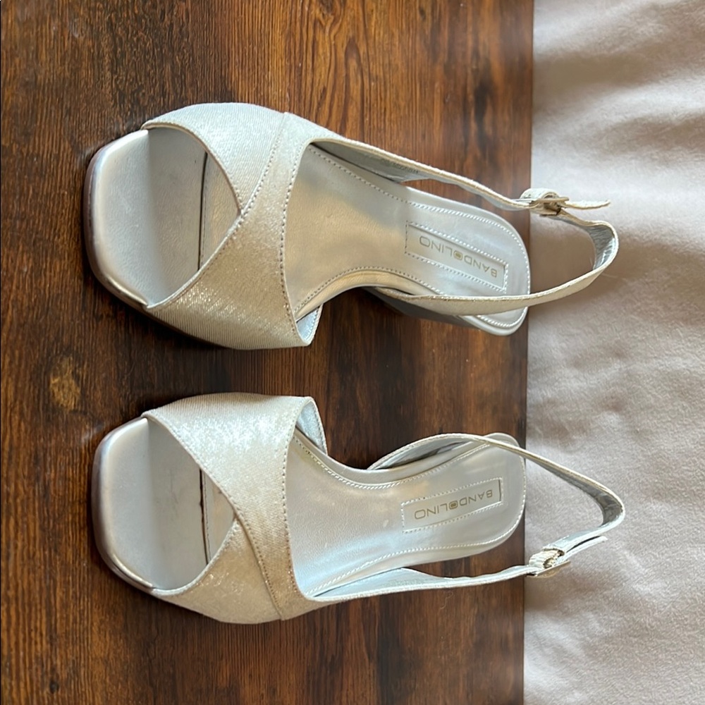 Bandolino Metallic Cream Fabric Wedge Sandals
